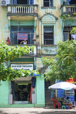 Building Yangon